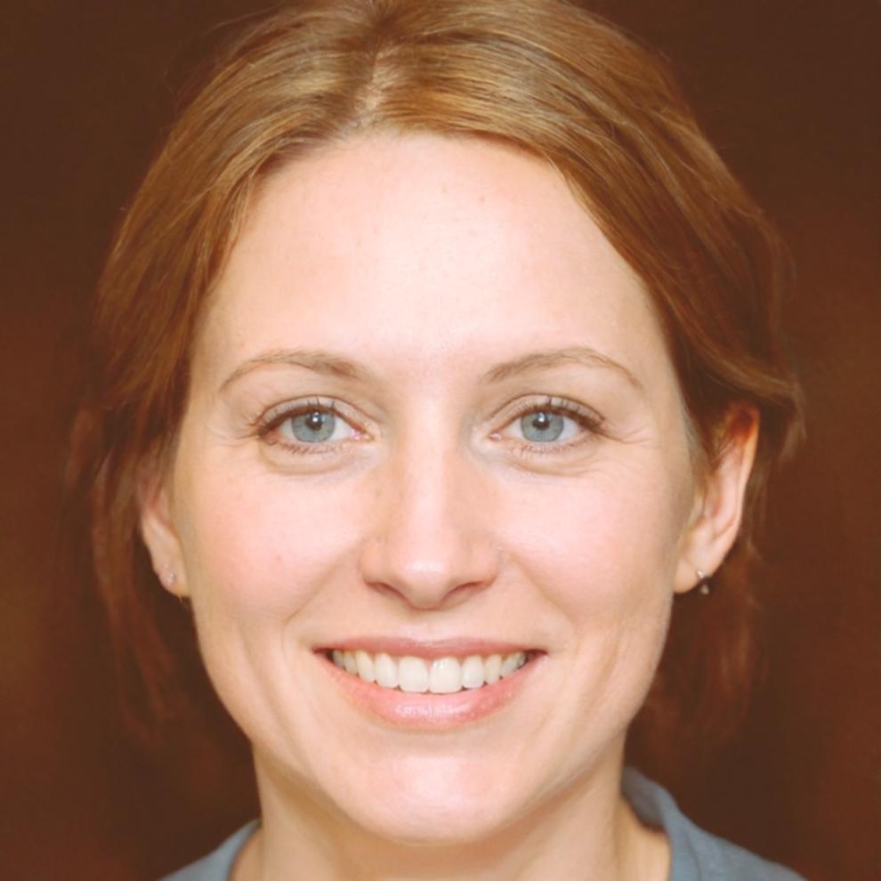 SEO-Spezialistin bei der Keyword-Analyse